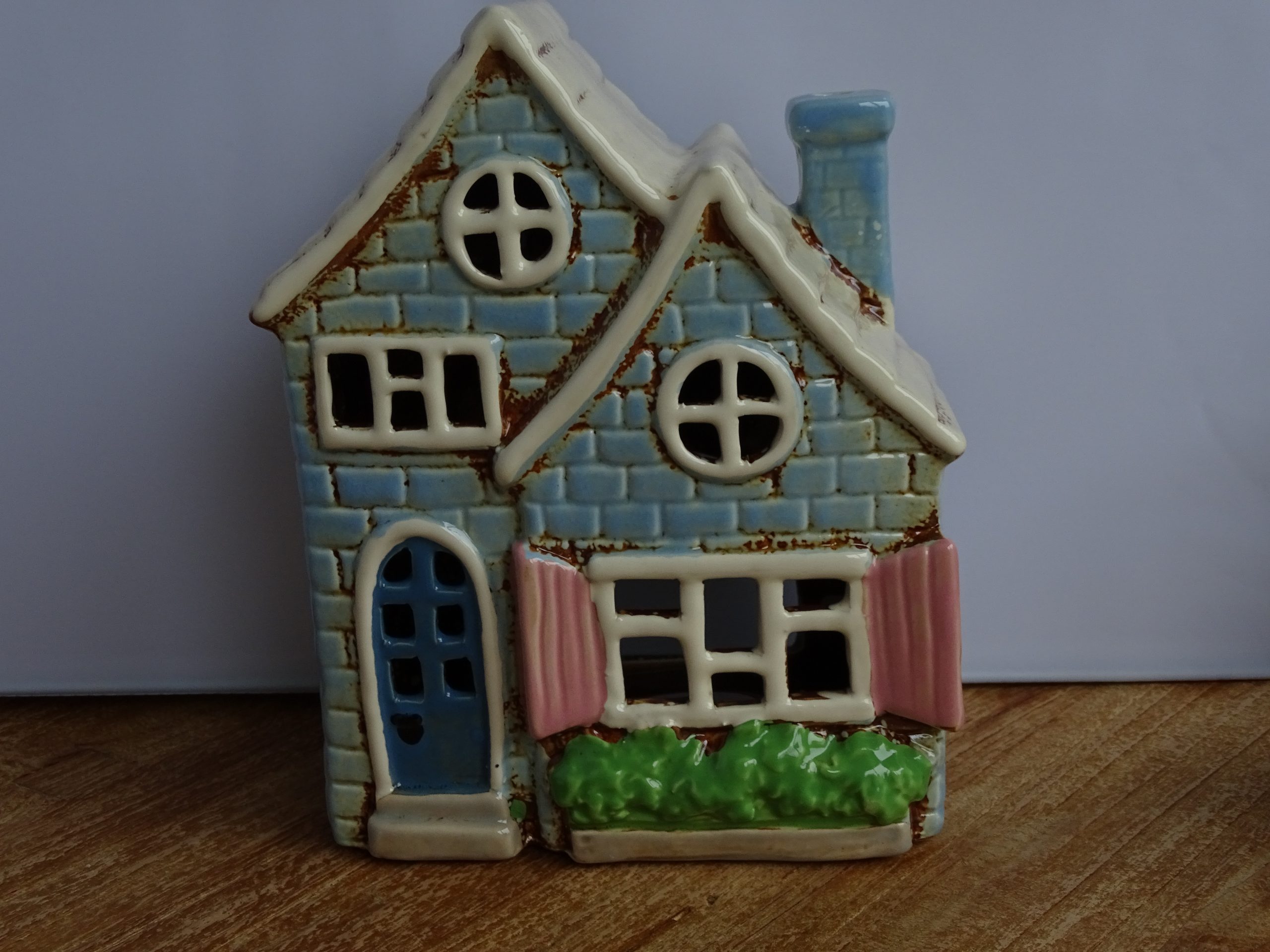 waxinelicht huis met luiken blauw