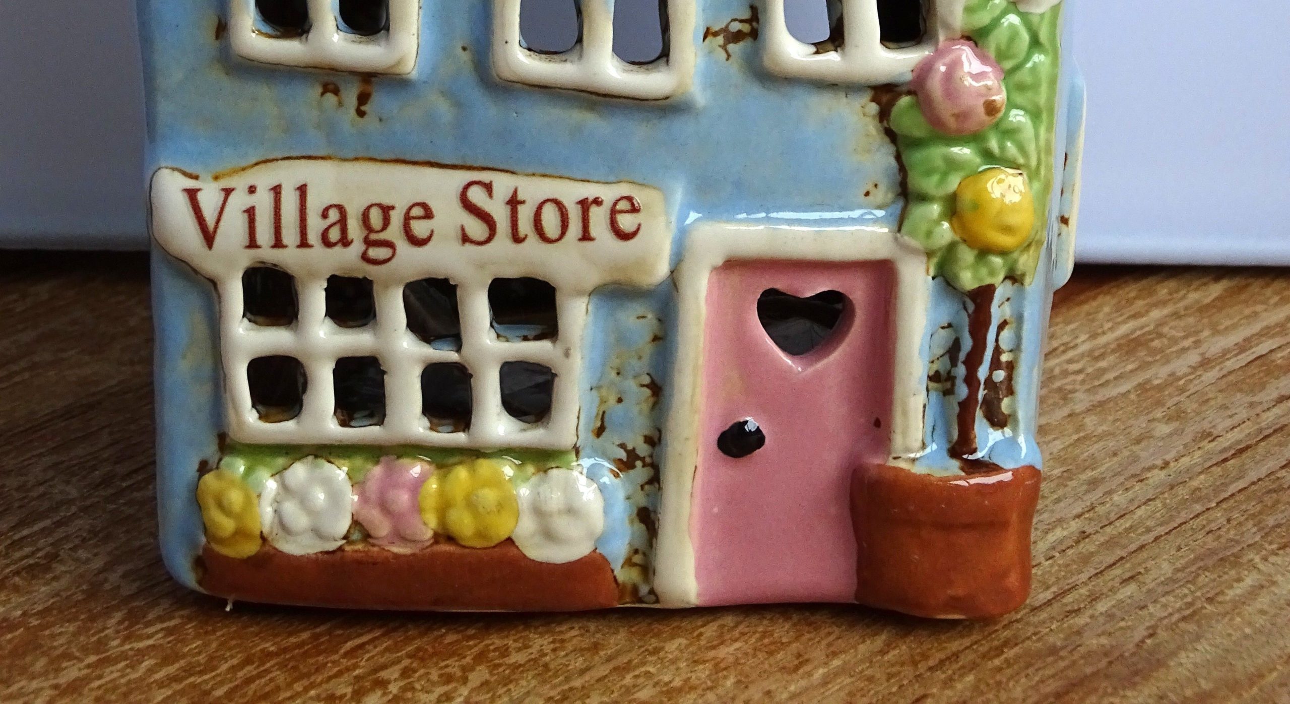 Dorpswinkel van Village Pottery - Afbeelding 2